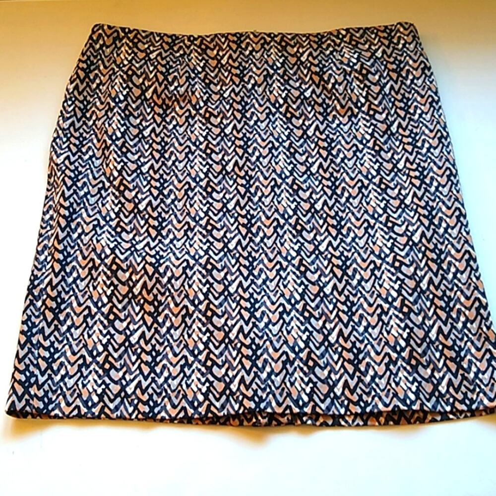 Dalia Collection abstract skirt. Size 4 Career